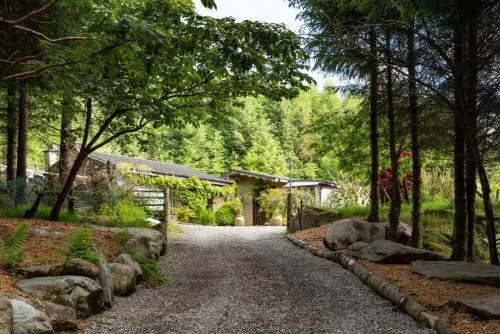 Retreat Lodge - Image 1