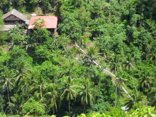 Nuts Huts - Image 1