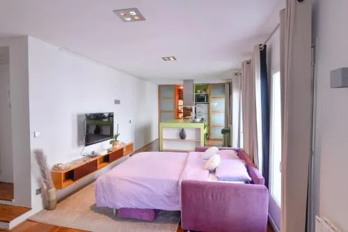 Loft Lumineux Hyper Centre Vincennes RER à 5 min - Parking Gratuit - Image 1