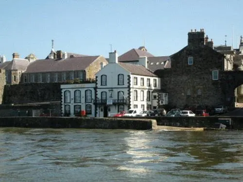 The Anglesey Arms Hotel - Image 1