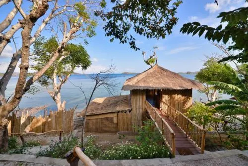 Hula Hoop Bungalows - Image 1