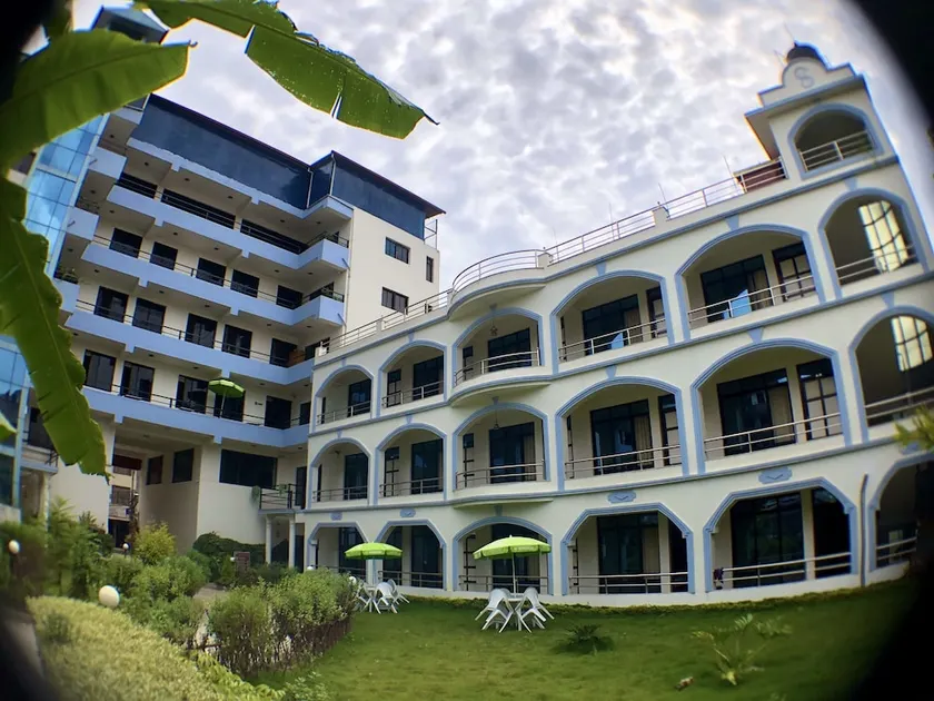 OYO 242 Hotel Satyam - Image 1