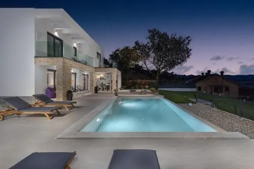 Villa Askim Prestige Aria - Image 1