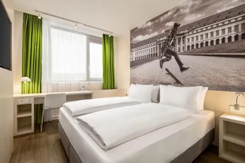 Super 8 by Wyndham Koblenz - Image 1