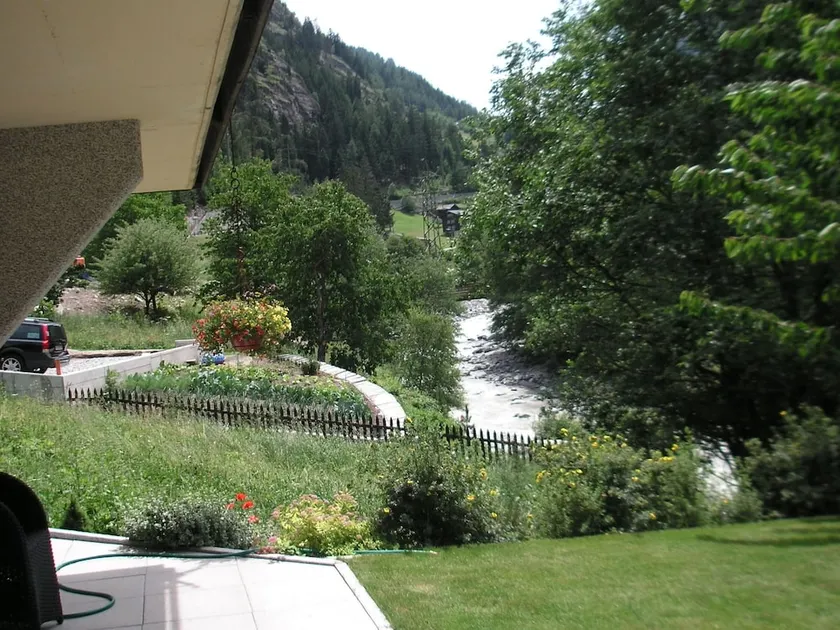 Spacious Apartment in Saint Niklaus near Mattertal Ski Area - Image 1