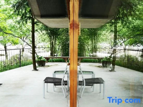 Xipu Boutique Hostel - Image 1