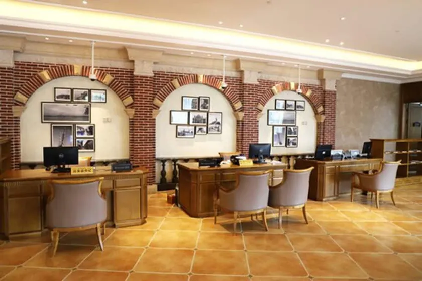 Homeyo Hotel Shanghai - Image 1