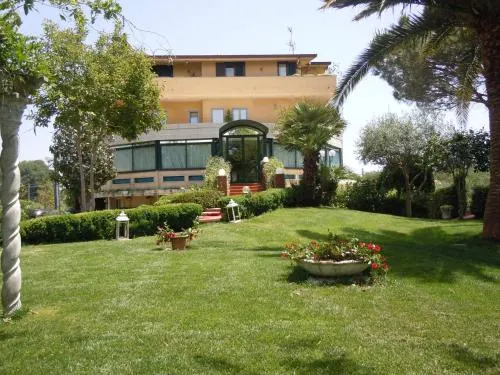 Hotel La Campagnola - Image 1