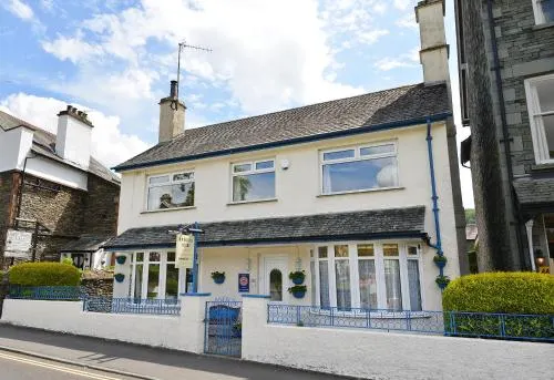 Ambleside Lodge - Image 1