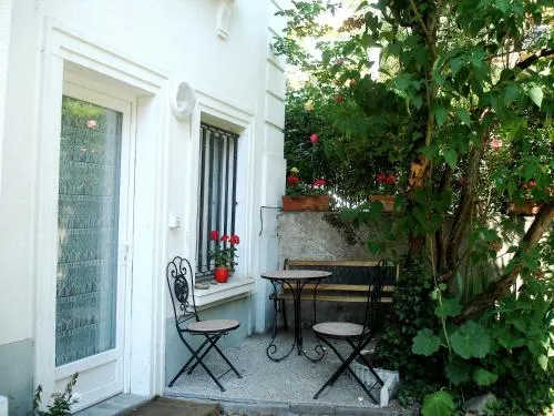 La Residence Des Deux Studios - Image 1