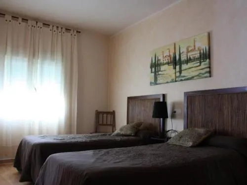 Hostal Rte Elena - Image 1