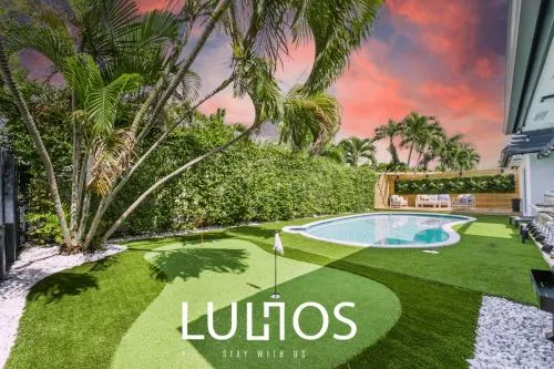Deluxe Miami House w 5BR Mini Golf & Heated Pool L62 - Image 1
