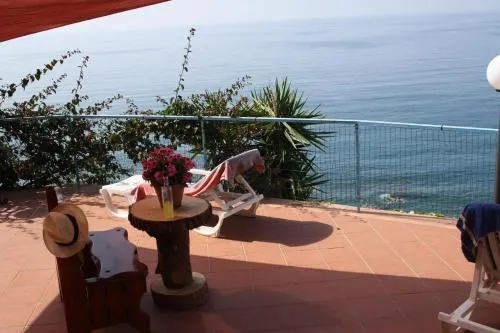 Il Camping Lo Scoglio - Image 1