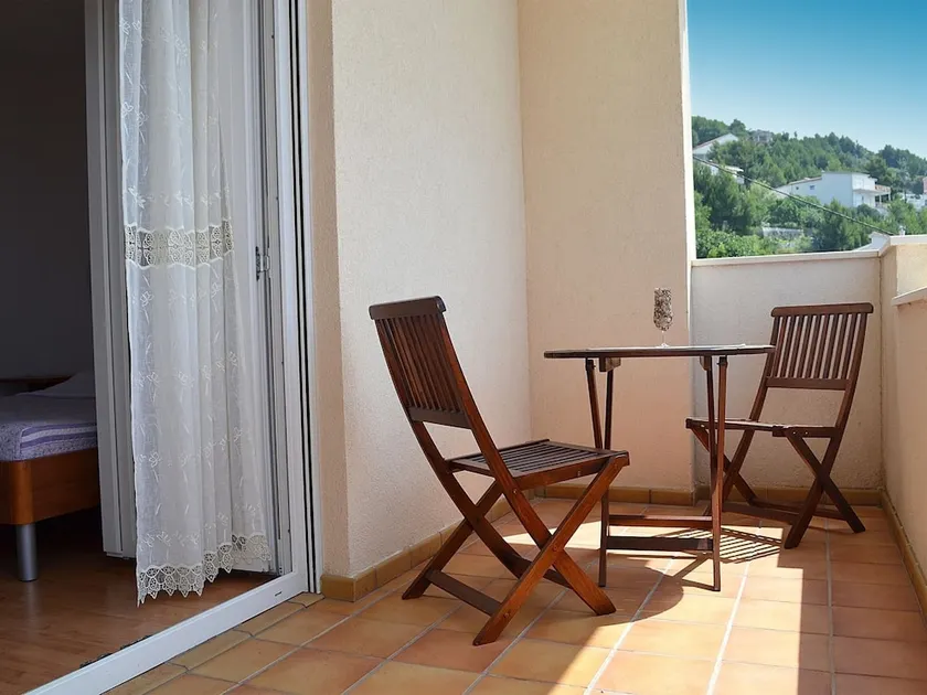 Apartment in Dalmatia Near the Sea - Image 1