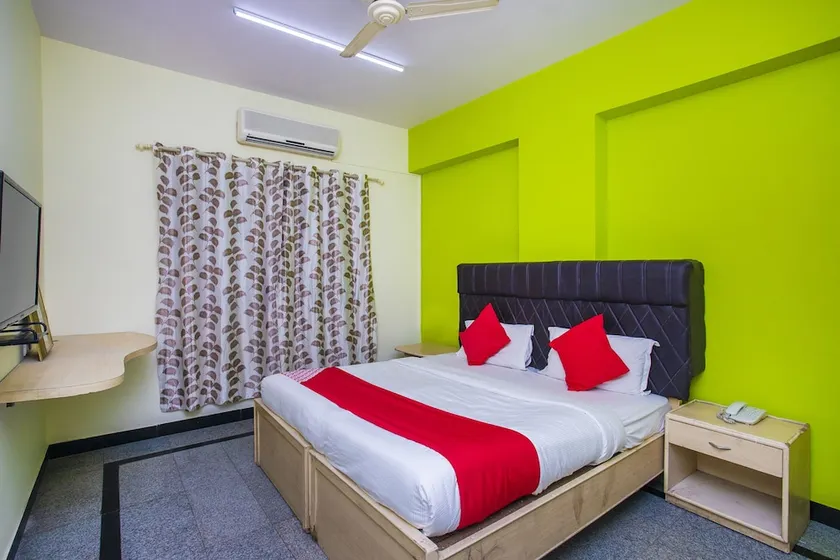 Hotel Suraksha Residency - Image 1