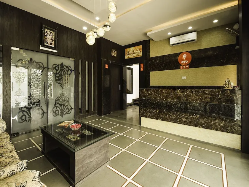 Hotel White Tulip - Image 1