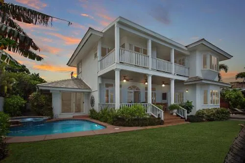 Lahaina Oceanfront Estate - Image 1