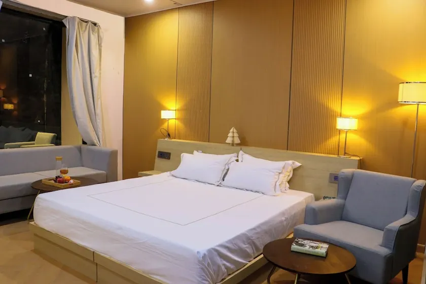 Hotel saser la - Image 1