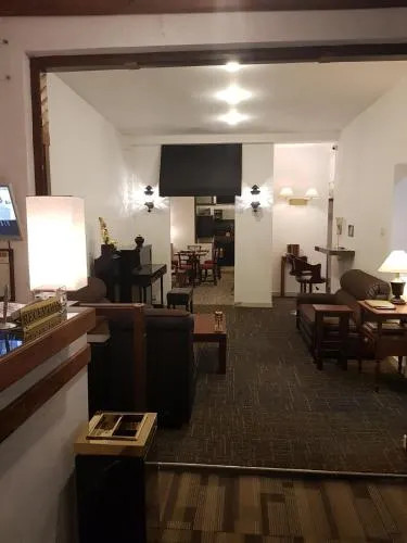 Lalix Hotel Colombo - Image 1