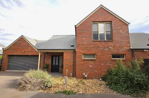 Central Villa/Two King beds/Disabled/Family/Pets - Image 1