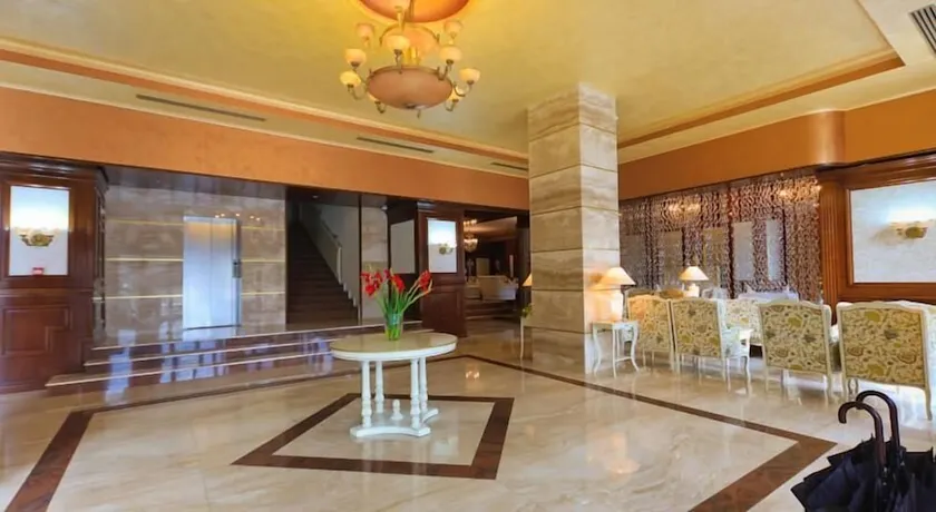 Roman Plaza - Image 1