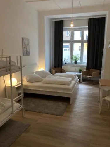 Corner Hostel - Image 1