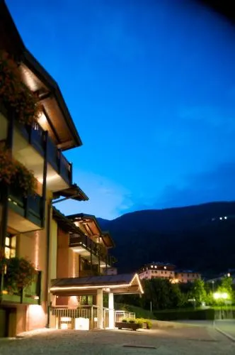 Holiday Mountain Boutique Hotel - Image 1