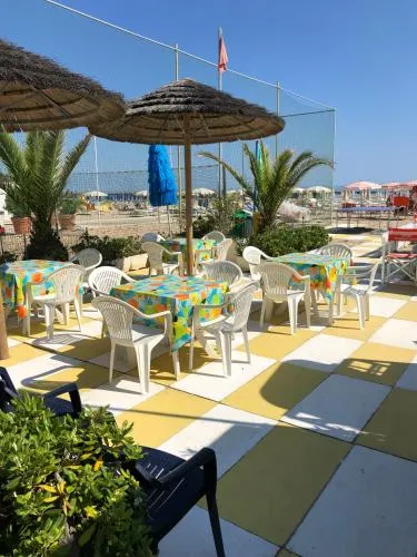 Hotel International - Image 1