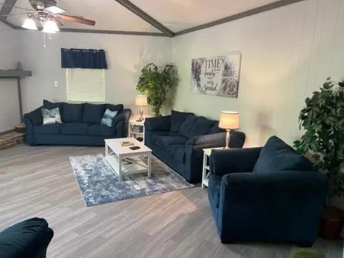 Resort Home on .5 Wooded Acres Sleeps up to 12. Firepit for Smores - Image 1