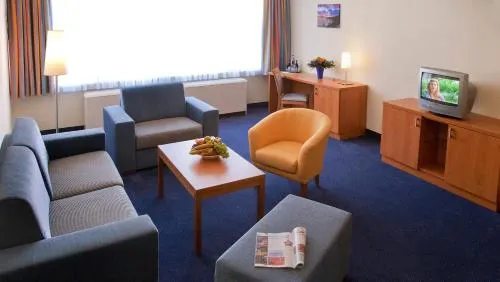 Hotel Xenia - Image 1