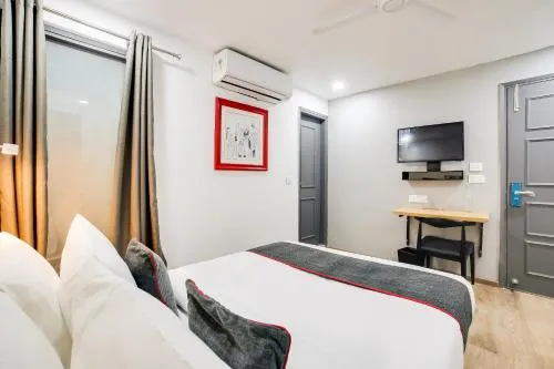 OYO Townhouse 373 Vishwas Nagar - Image 1