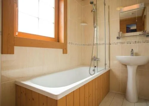 Heathside Lodges - Image 1