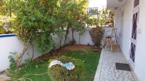 Royal City Guest House - Image 1