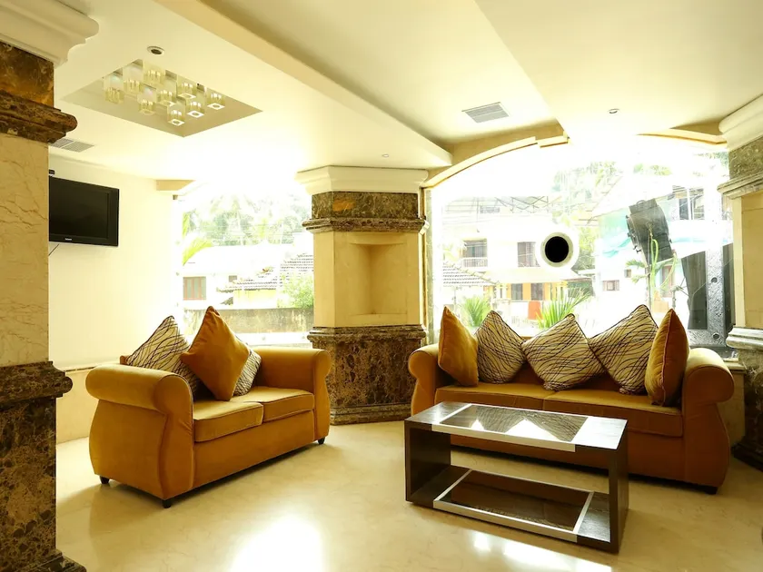 Emarald Hotel Cochin - Image 1