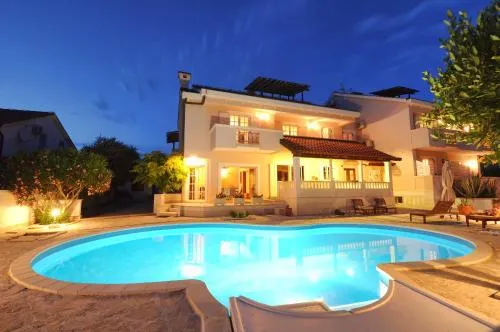 Apartments Villa Marnii - Image 1