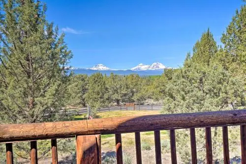 Bend Log Cabin with Cascade Mountain Views - Image 1