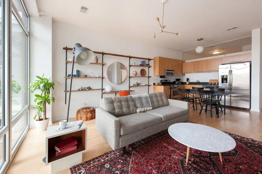 Vibrant Lincoln Park Suites by Sonder - Image 1