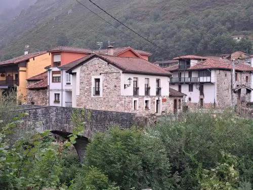 El Bosque Encantado - Image 1