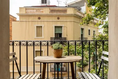 Deco Sants Fira Apartments - Image 1