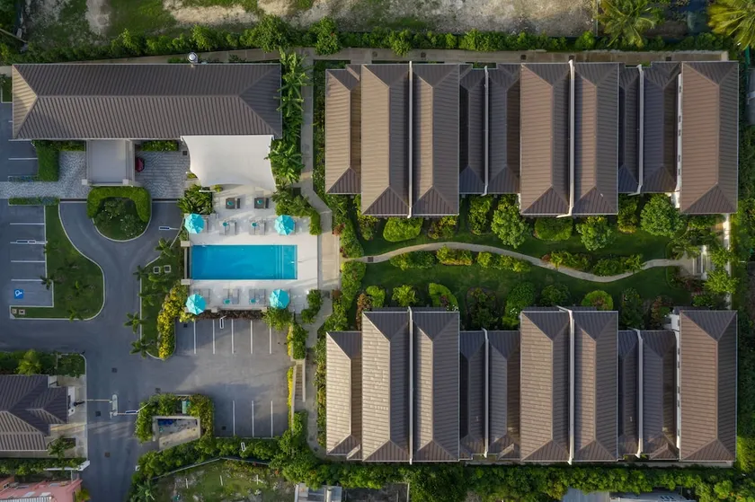 Villas & Suites at Beach View - Image 1