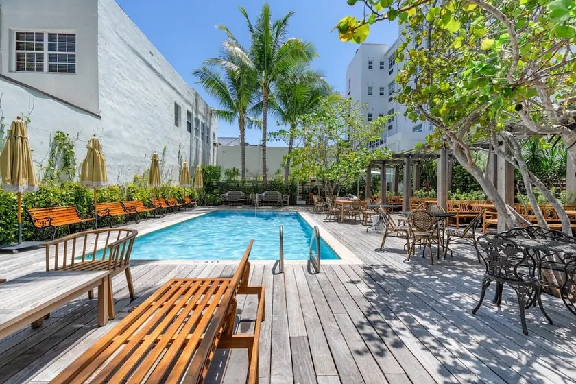 Global Luxury Suites at The Apex Miami - Image 1