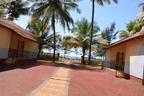 Pears Beach Resort - Image 1