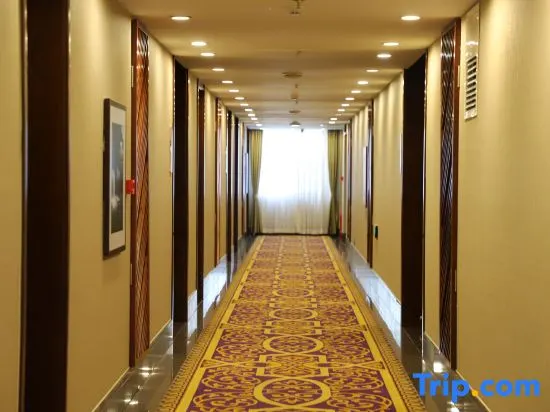 Baishan China Hotel - Image 1