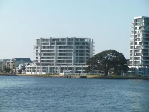 The Point Mandurah Apartment - Image 1