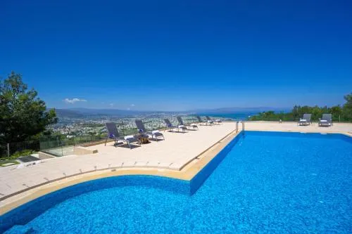 Golden Key Villas - Image 1