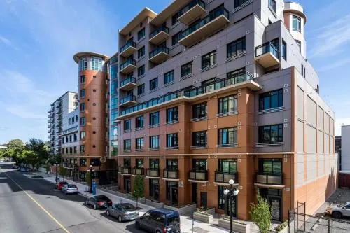 Jukebox Olympic View by Iris Properties - Image 1