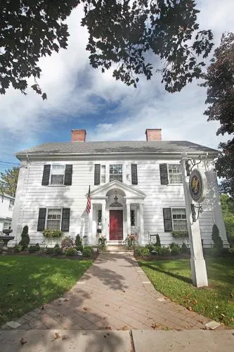 Bragdon House Bed and Breakfast - Image 1