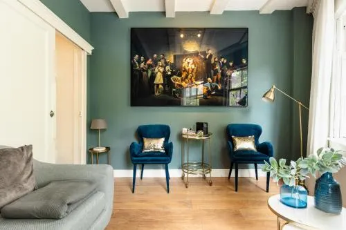 Canal Wow Suites Amsterdam - Image 1