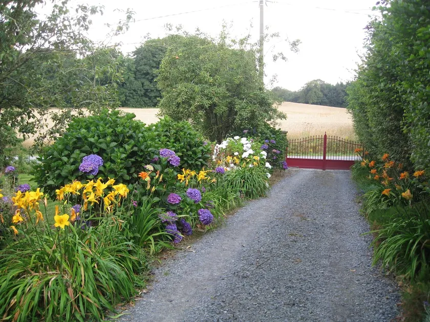 Le Petit Clos - Image 1