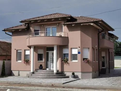Apartman Božur **** - Image 1